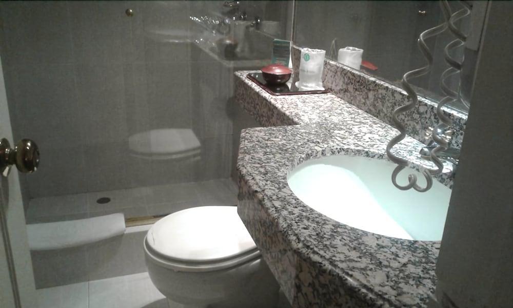 Hotel-monti Hotel